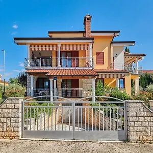 https://haus-ana.in-istria.net